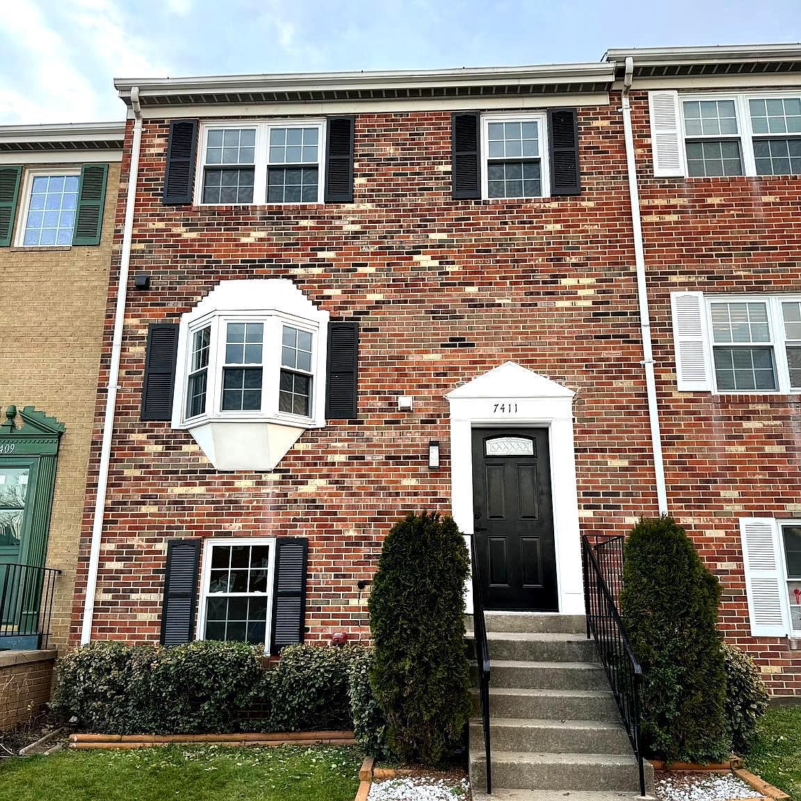 7411 Whernside St, Lorton, VA 22079 Zillow