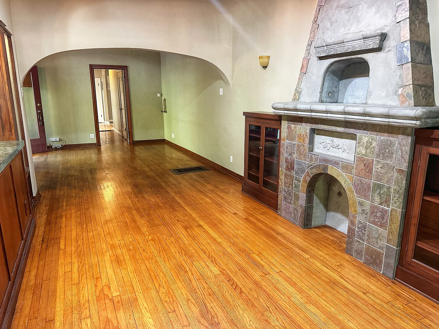 2 bed, 1400 sqft, $2,495 — Photo 1