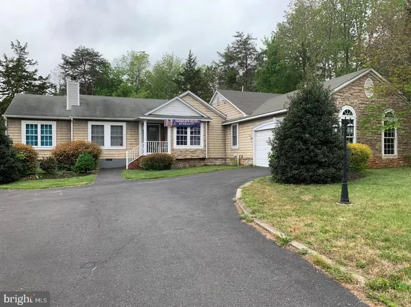 109 Fairfax Ln, Locust Grove, VA 22508