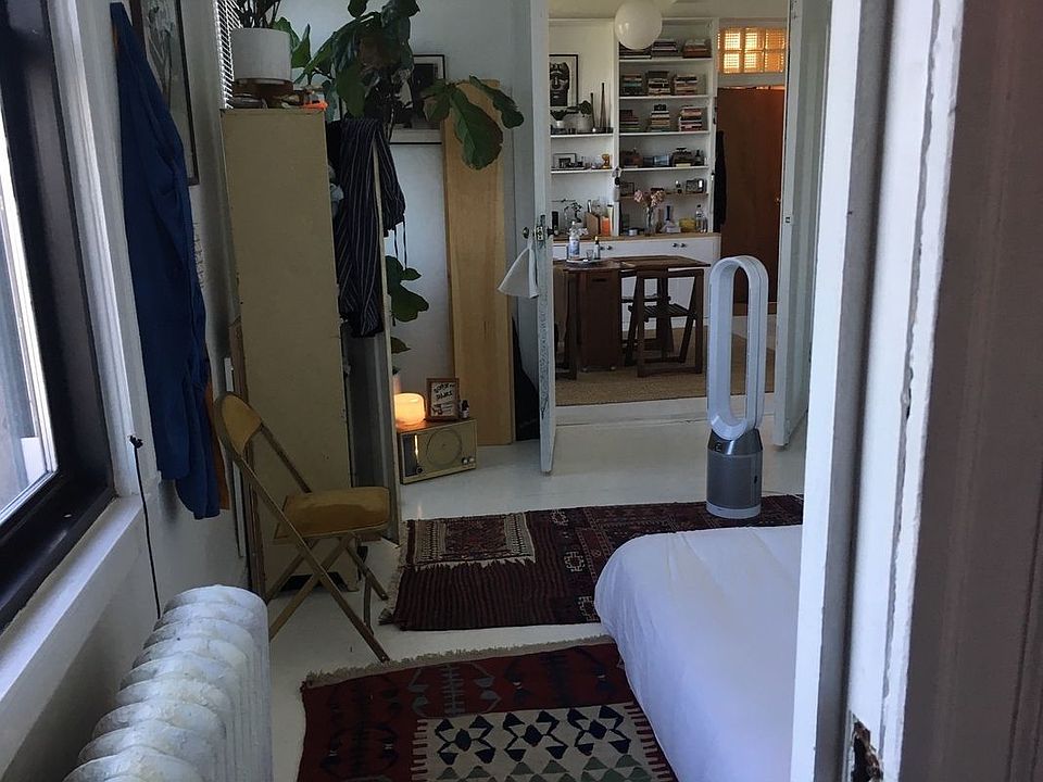 2nd image of 240 Riverside Dr #1003