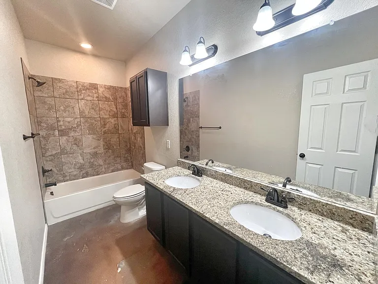2611 Pahmeyer Rd — Photo 14