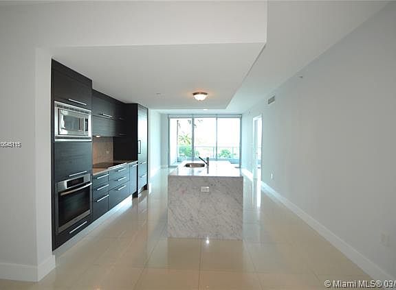 2nd image of 900 Biscayne Blvd APT 303