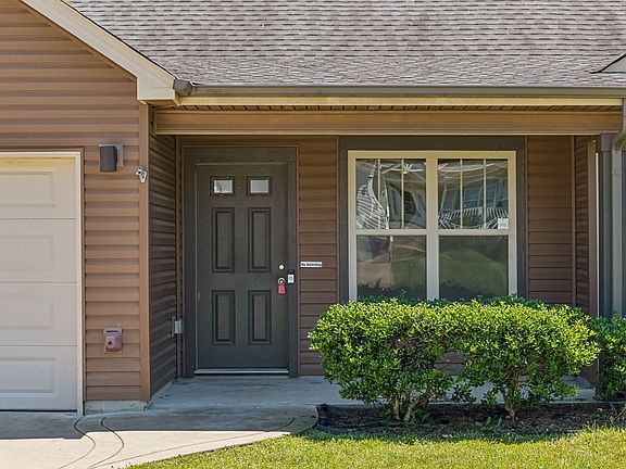 4th image of 1262 Eagles View Dr