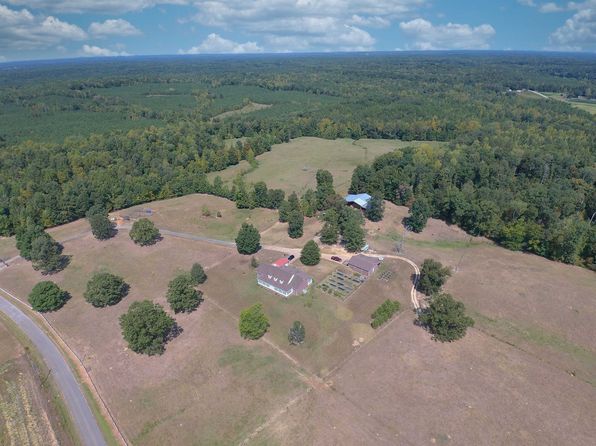400 Five Forks Rd, Saltillo, TN 38370