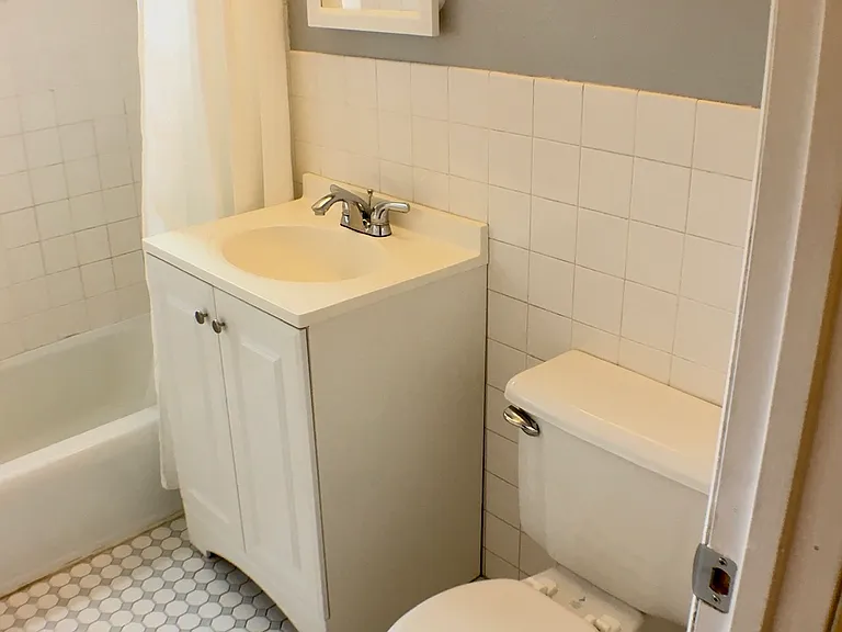 422 Rushmore Ln #1 — Photo 14