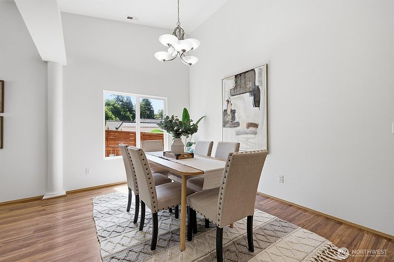 5th image of 21030 25th Drive SE