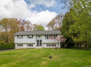 12 Westview Trl, New Fairfield, CT 06812