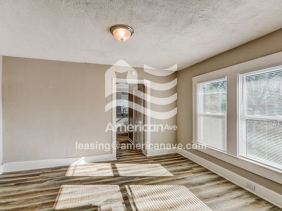 813116_005_wm_-_living_room_13421913.jpg