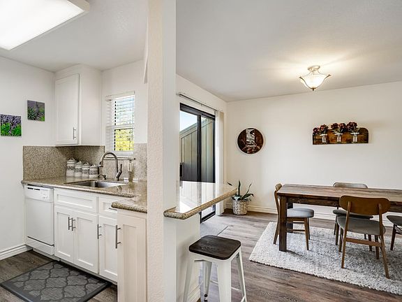 2nd image of 578 Ironwood Ter APT 8