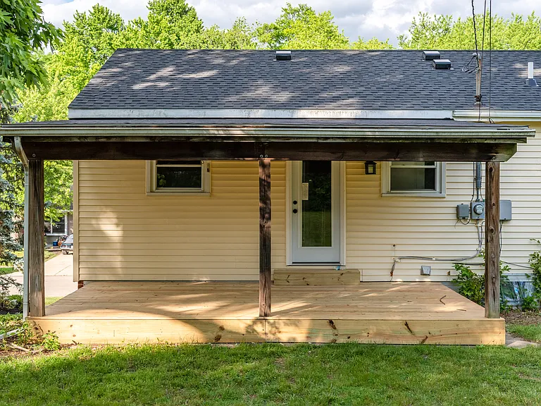 2821 Blackhawk Rd — Photo 52