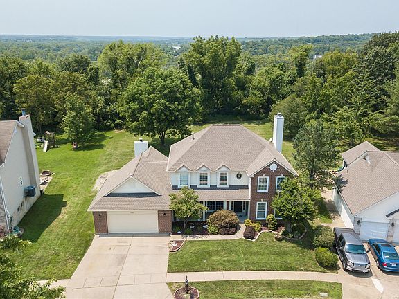 2nd image of 3061 Cambridge Pointe Dr