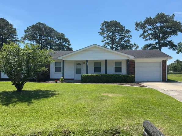 94 Vandergrift Dr, Jacksonville, NC 28540