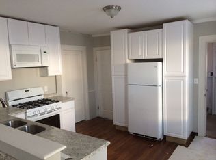 462 Main St #A, Branford, CT 06405