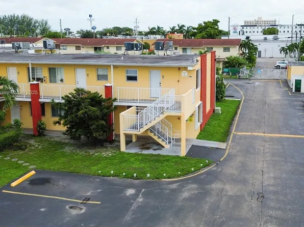 1255 W 49th Pl APT G201, Hialeah, FL 33012