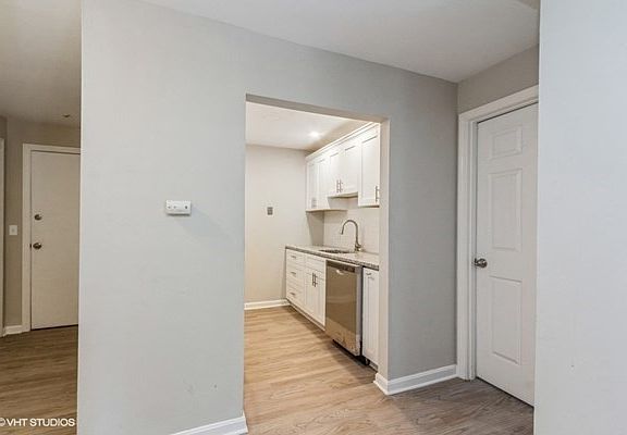 3rd image of 170 Highland St APT 222