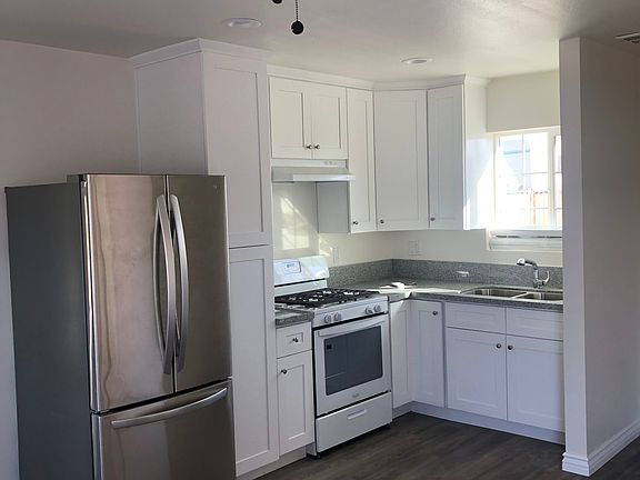 4th image of 12627 6th St