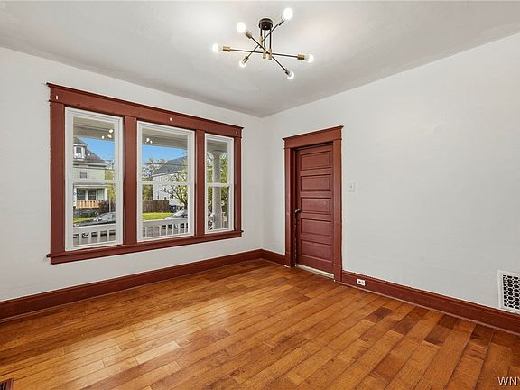 4th image of 60 Kermit Ave