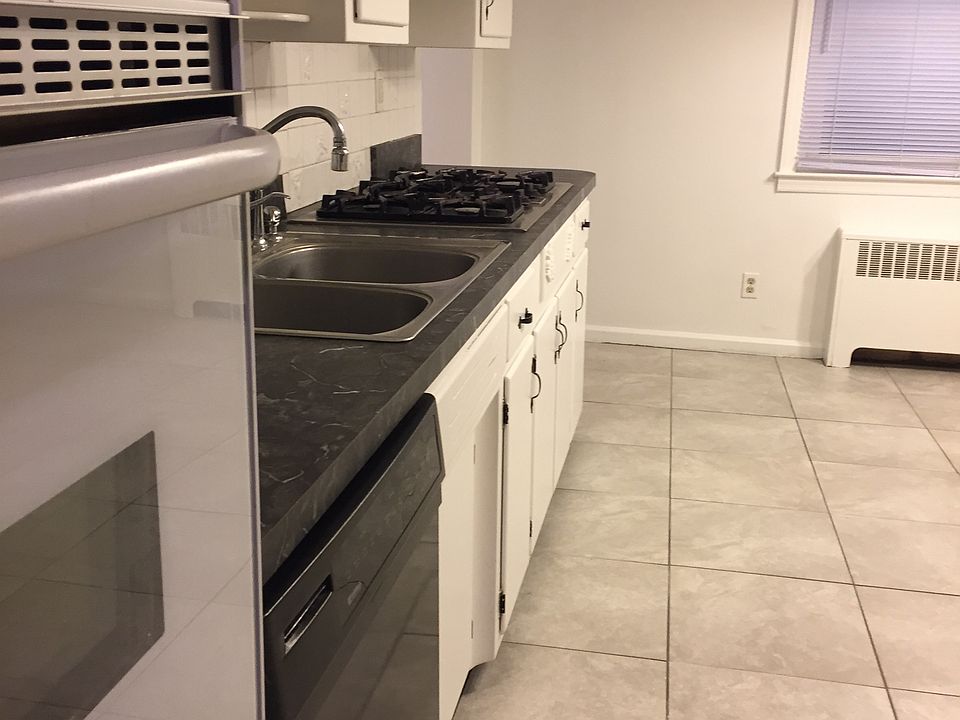 1st image of 2423 Mickle Ave #1