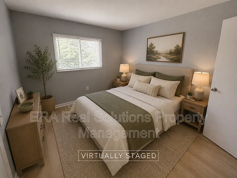 446 S Yale Ave — Photo 6