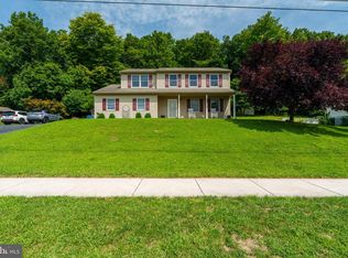 351 Big Spring Rd, Etters, PA 17319
