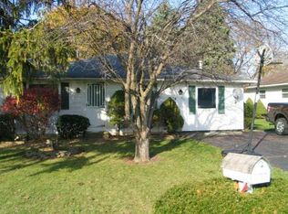 910 Twinn St, Fremont, OH 43420