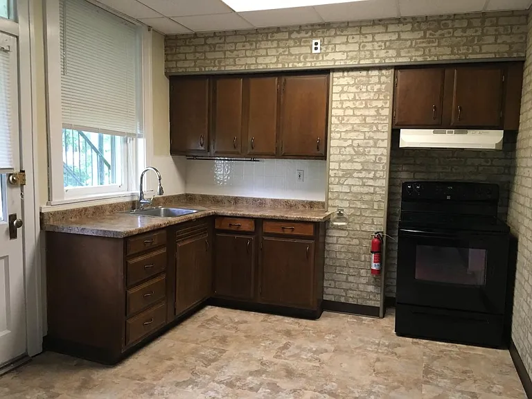 37 N Bryant Ave #3 — Photo 7