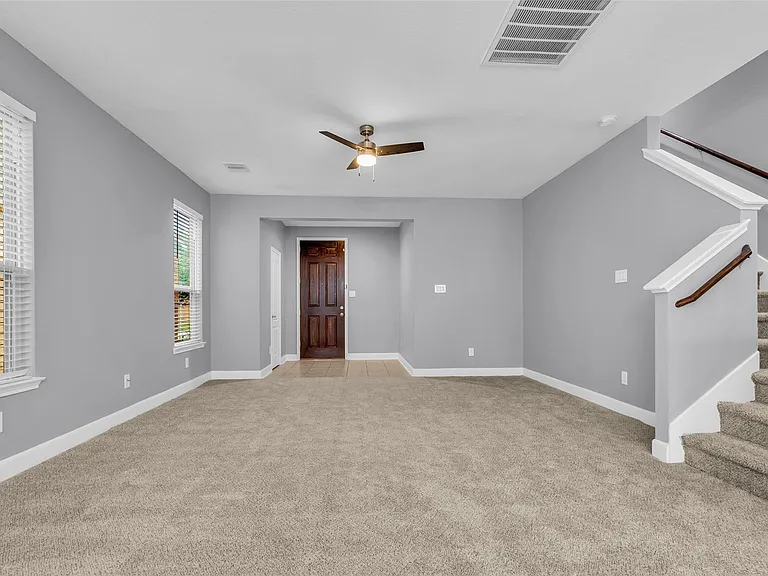 2707 Volute Ct — Photo 4