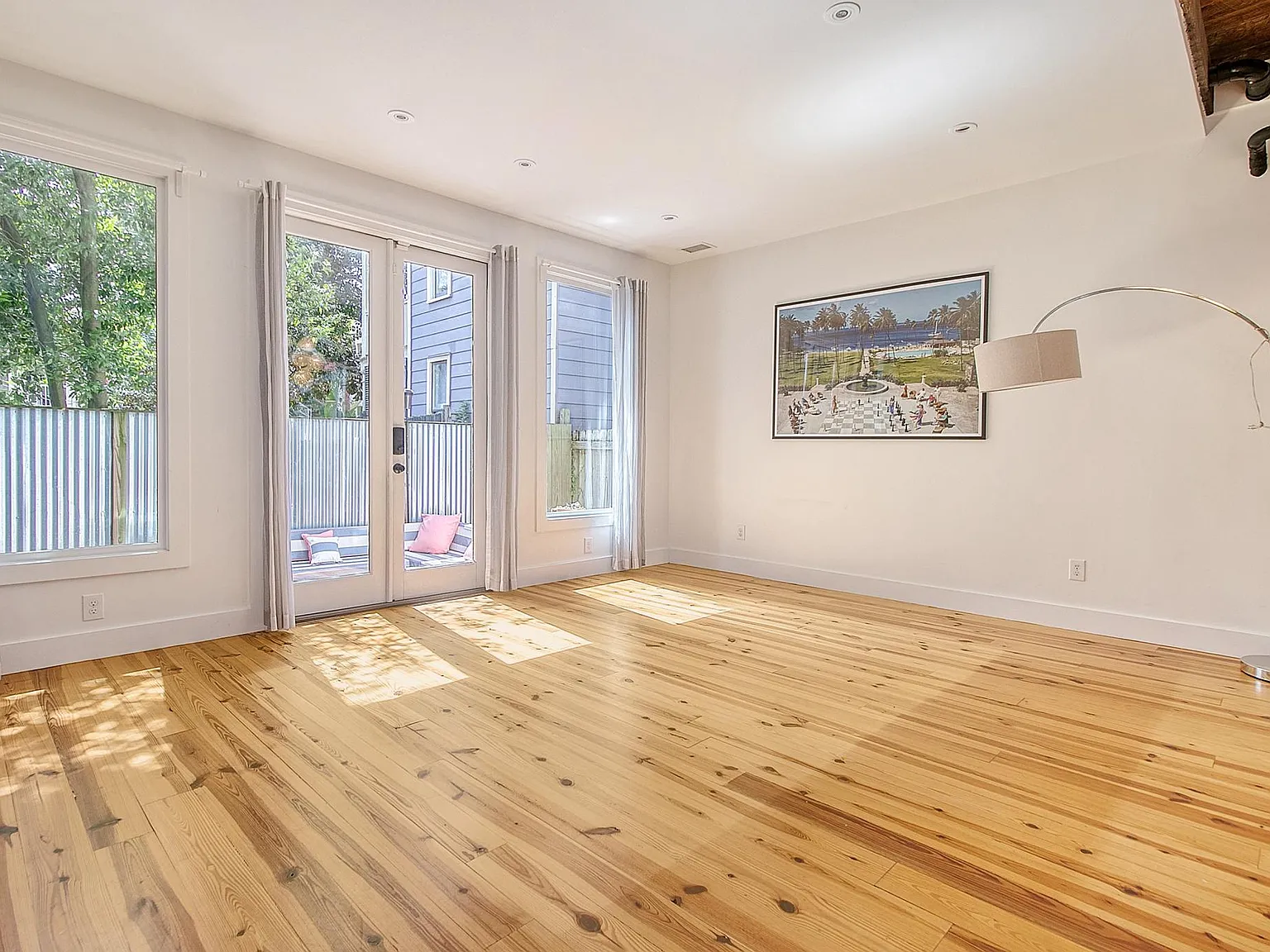 37 Ashe St — Photo 4