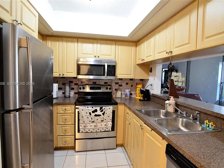 13240 SW 88th Ln #106 — Photo 3