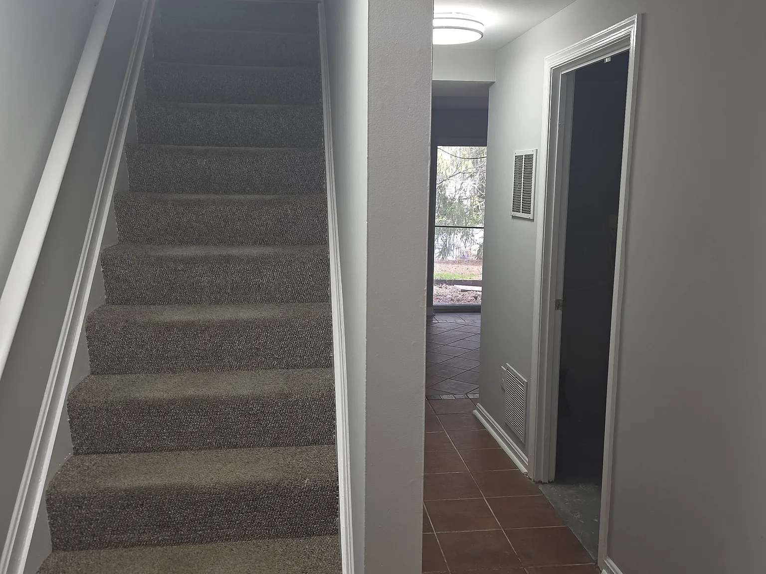 4 bed, 3.5 bath, 1882 sqft, $2,900 — Photo 2