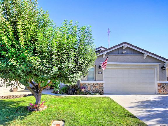 2nd image of 9394 Fox River Way