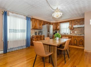 275 Columbus Ave, Pawtucket, RI 02861