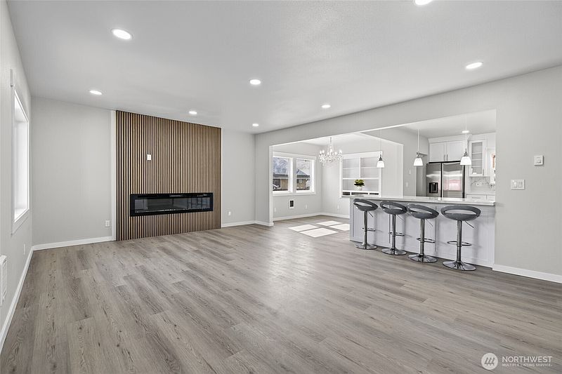 3rd image of 862 S 39th Street