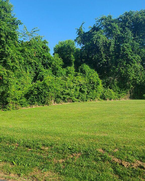 2nd image of Peach Orchard Rd
