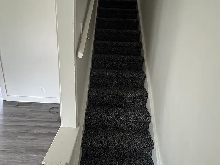 1 Maynard Ct — Photo 5