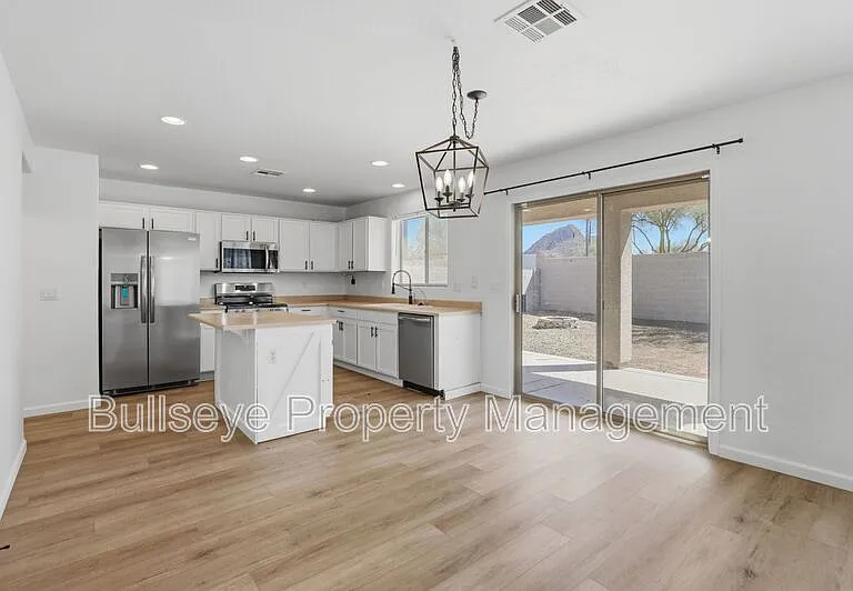 27513 N 63rd Dr — Photo 11