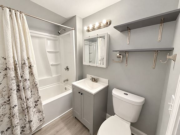 5th image of 25 Clinton St #2-R
