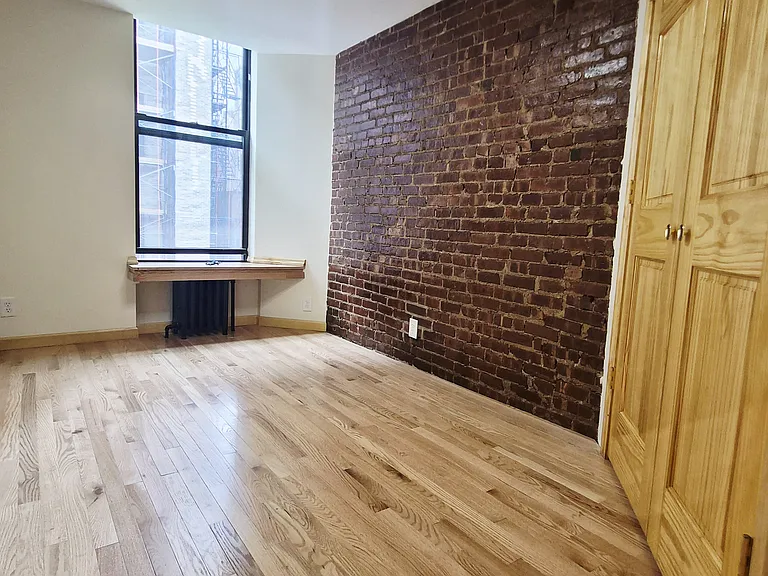 134 W 74th St #5B — Photo 2