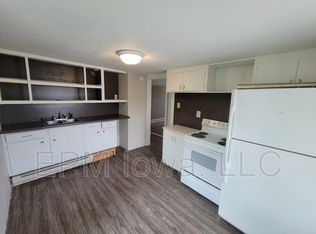 1324 South St #2, Waterloo, IA 50702