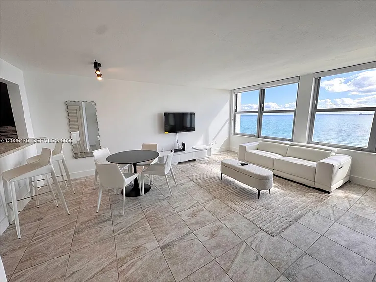 2899 Collins Ave #1433 — Photo 1