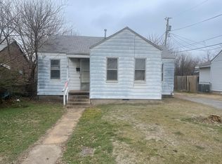 1607 SW 6th St, Lawton, OK 73501
