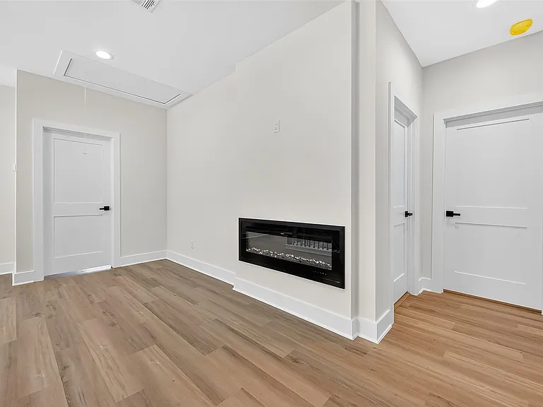 12315 New Jordan Ln — Photo 25