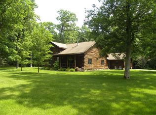 71101 Mapleleaf Dr, Niles, MI 49120