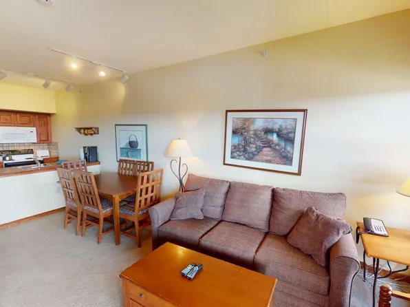 417 Highland House, Snowshoe, WV 26209