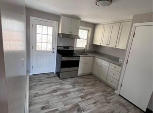 7 Pleasant St, Granby, MA 01033