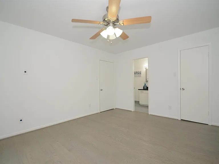 5524 Beverlyhill St #2 — Photo 29