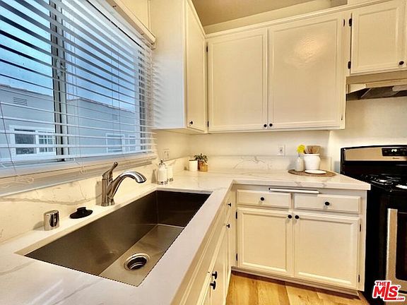 3rd image of 6081 Pickford Pl APT 2B