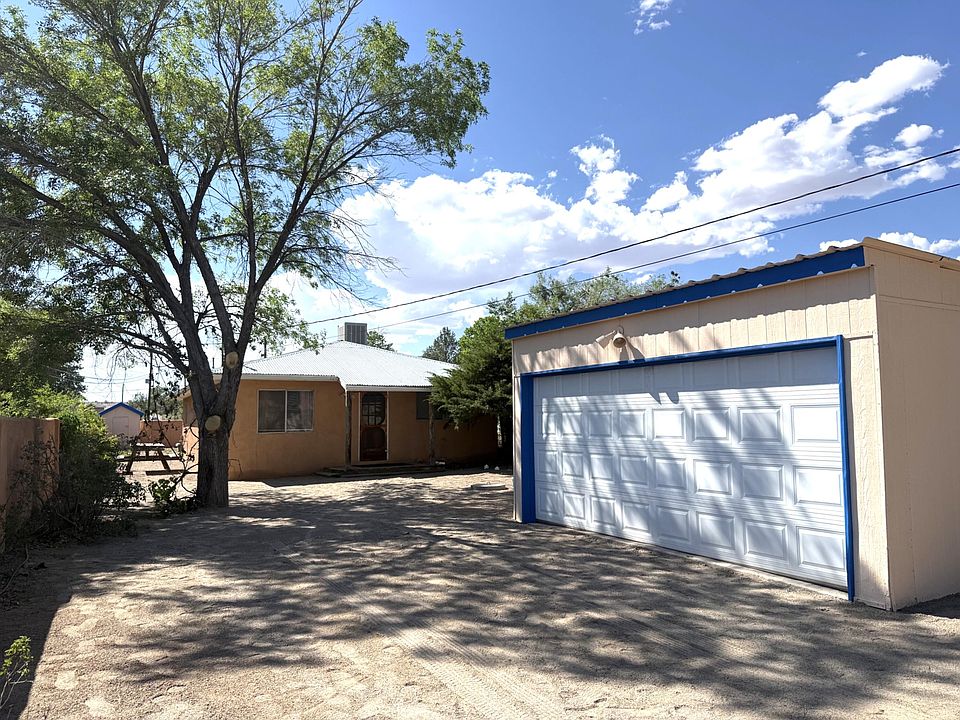 2nd image of 192 W Valverde Rd