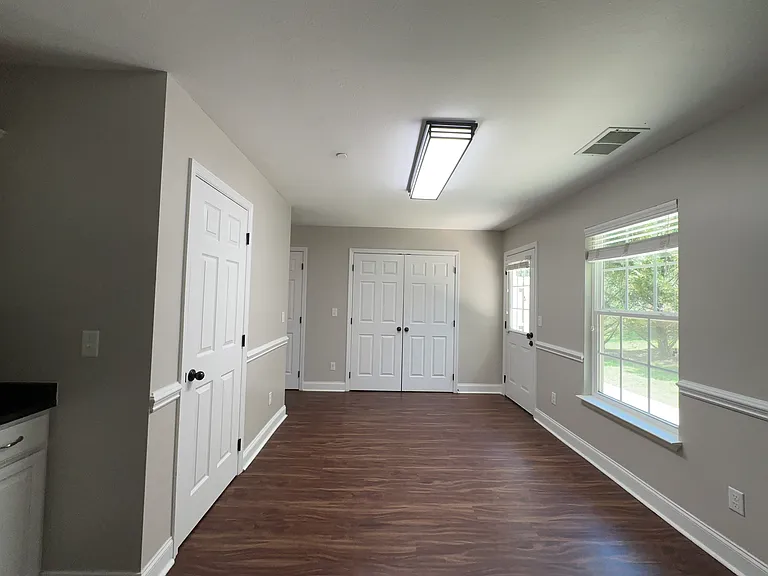 1126 Maple Tree Ln — Photo 34