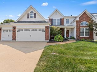 17064 Westridge Oaks Dr, Grover, MO
